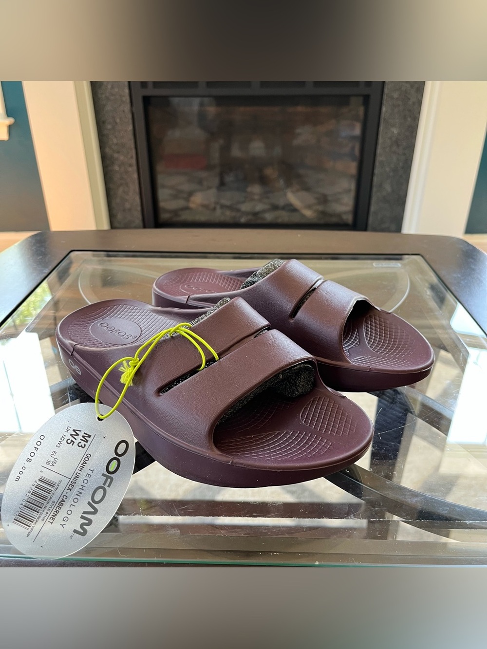 OOFOS OOahh Size Men's 3 / Women's 5 / Junior's 3 Unisex Slide Sandals -Cabernet
